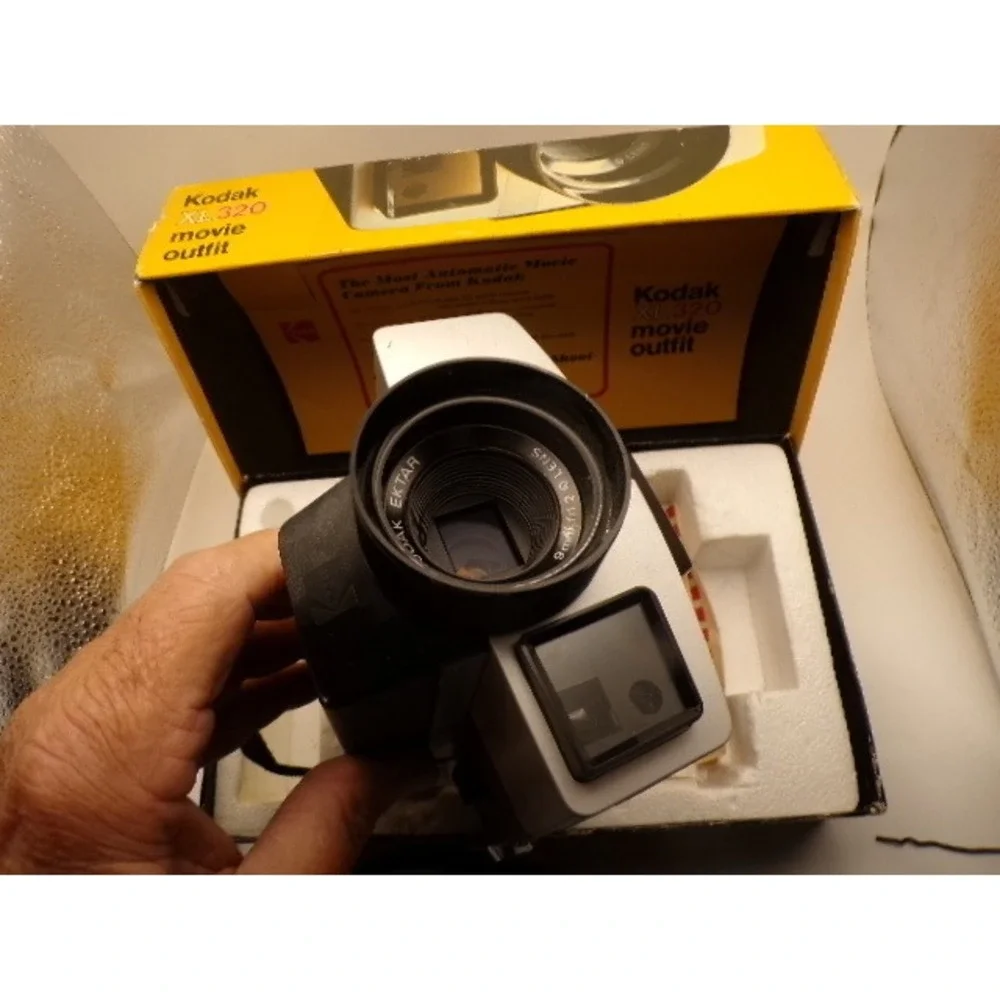 Kodak‎ XL320 Movie Outfit 8mm Film Camera Vintage Retro Automatic Untested